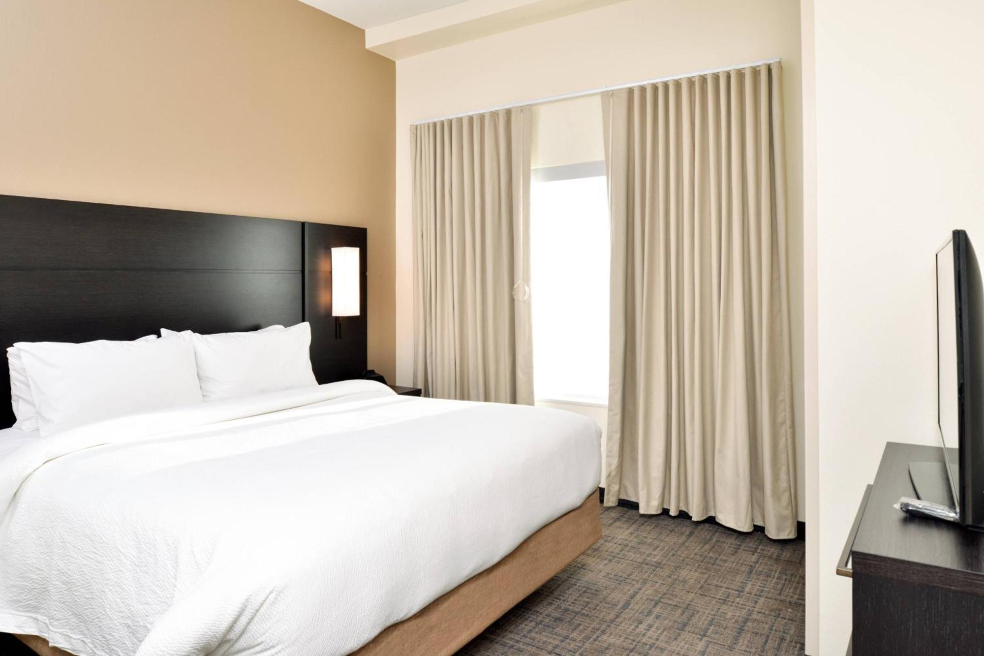Residence Inn By Marriott Bakersfield West Exterior photo